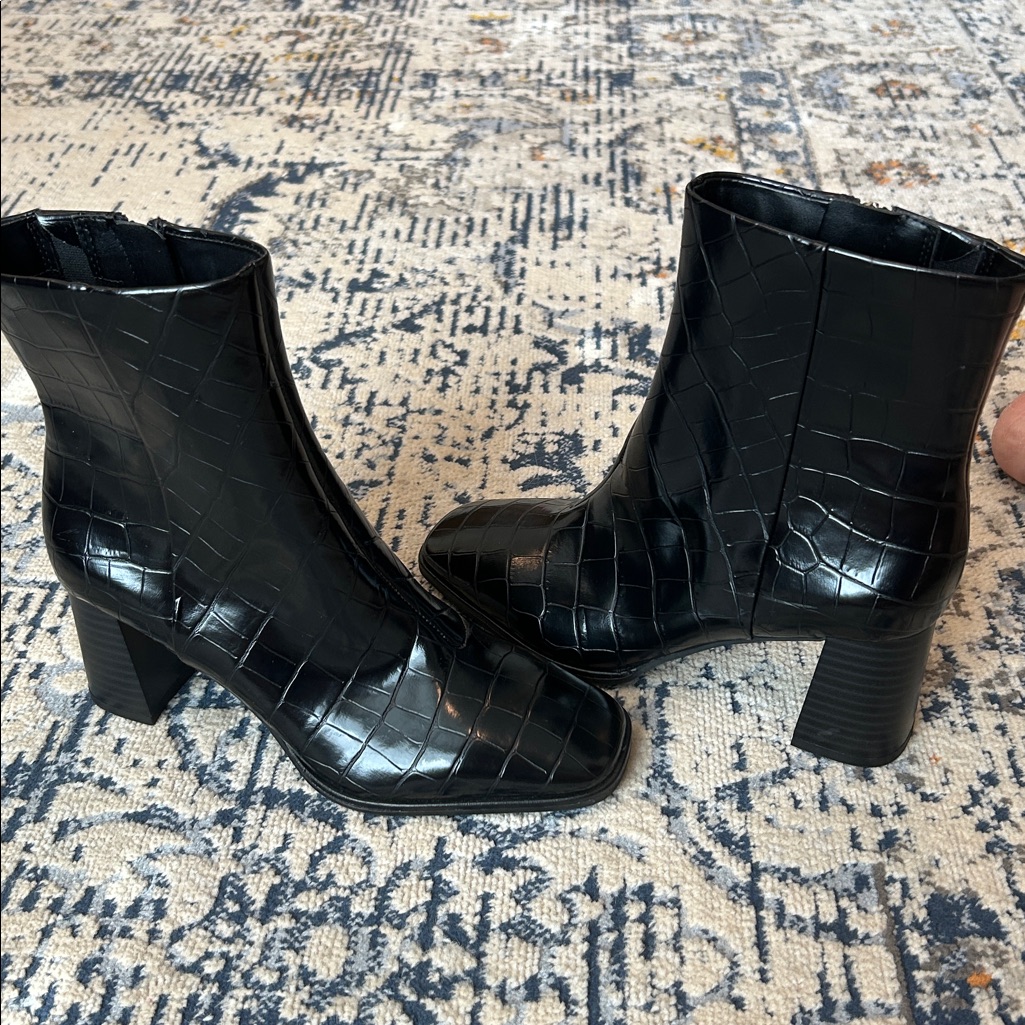 Nordstrom Rack Normandy Block Heel Booties — image 3 of 8